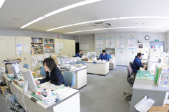 技術営業部の紹介写真１